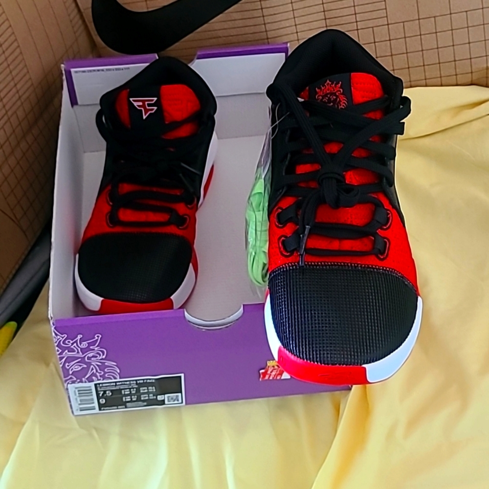 Tenis NIKE